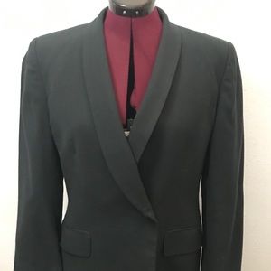 Semi fitted jacket